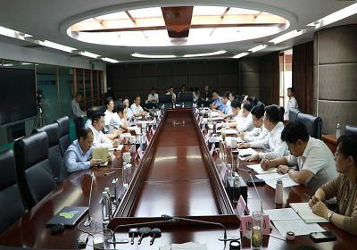 海安市委書(shū)記于立忠率隊(duì)調(diào)研蘇中集團(tuán)