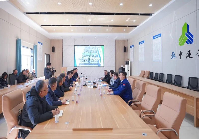 南通市委常委、宣傳部部長(zhǎng)陳冬梅率隊(duì)督查蘇中集團(tuán)安全生產(chǎn)工作